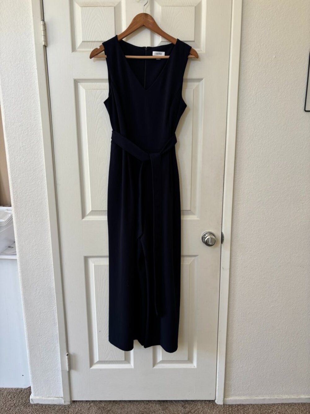 Calvin Klein Navy Sleeveless V-Neck Cropped Wide Leg Belted Jumpsuit 10 - Picture 3 of 9